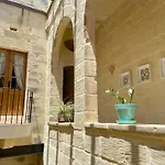 Feriehus 400 Year Old Converted With Private Pool Xagħra