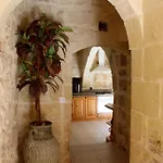 400 Year Old Converted With Private Pool 度假居