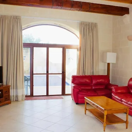 400 Year Old Converted With Private Pool * Xaghra