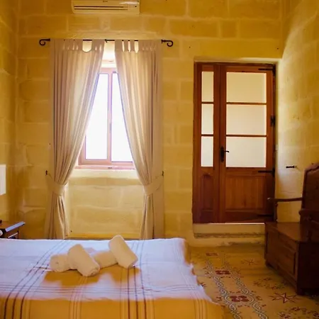 Tatil Evi 400 Year Old Converted With Private Pool Xagħra